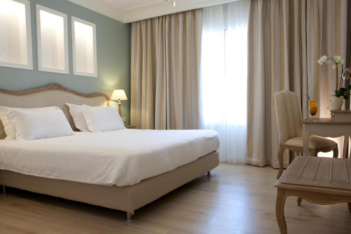 Royal Nidri Hotel Buitenkant foto