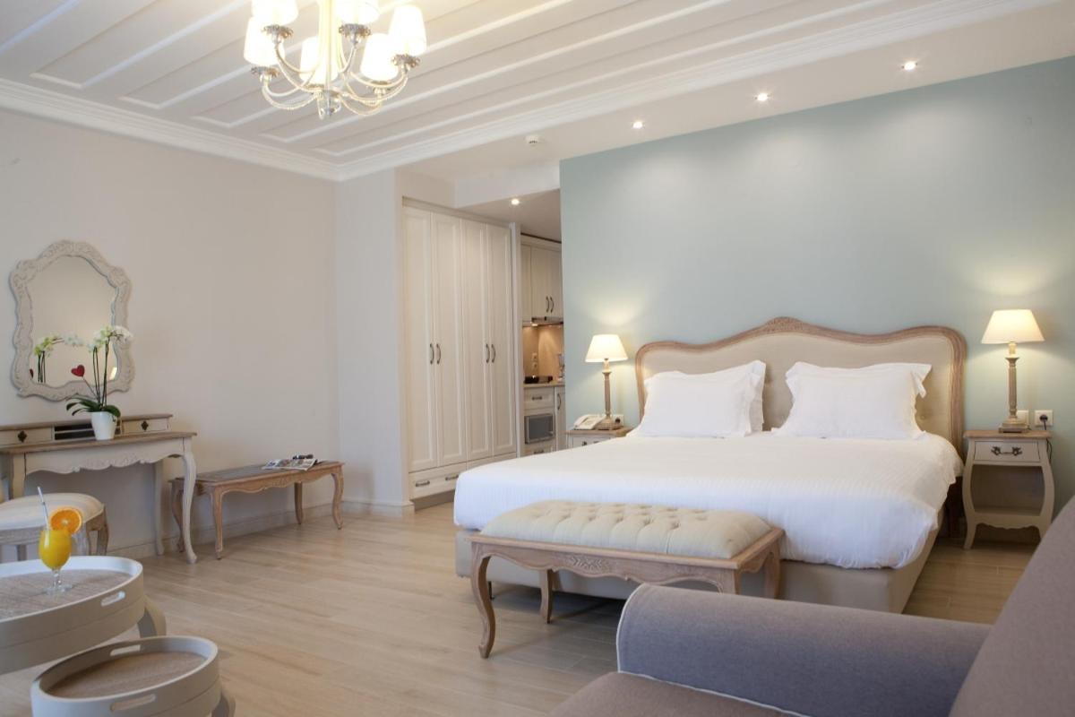 Royal Nidri Hotel Buitenkant foto