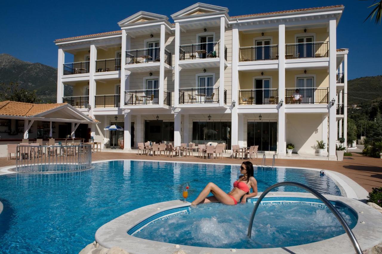 Royal Nidri Hotel Buitenkant foto